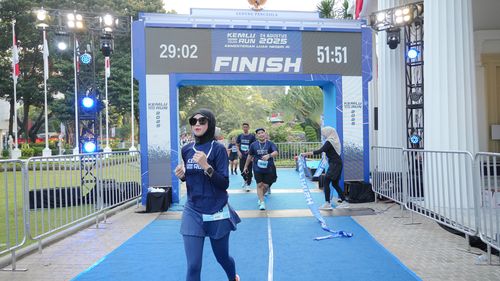 Race photo from KEMLU RUN 2025