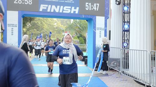 Race photo from KEMLU RUN 2025