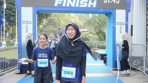 Race photo from KEMLU RUN 2025