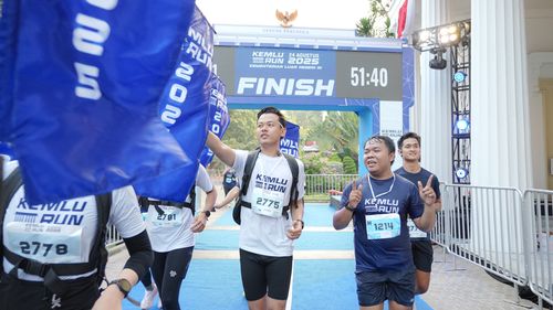 Race photo from KEMLU RUN 2025