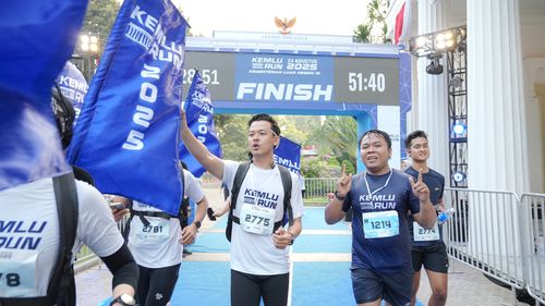 Race photo from KEMLU RUN 2025