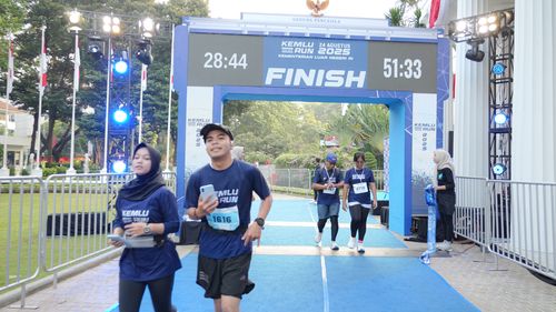 Race photo from KEMLU RUN 2025