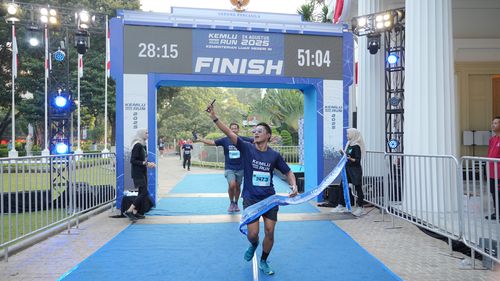 Race photo from KEMLU RUN 2025