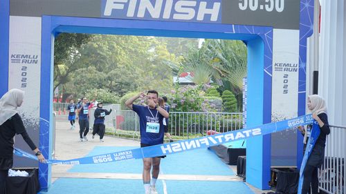 Race photo from KEMLU RUN 2025