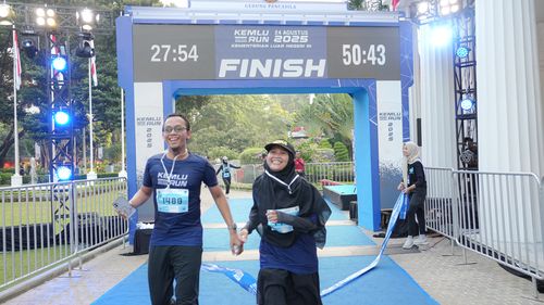 Race photo from KEMLU RUN 2025