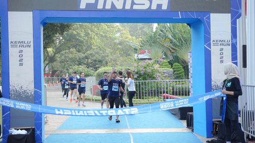 Race photo from KEMLU RUN 2025