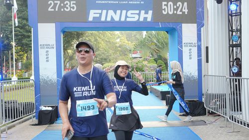 Race photo from KEMLU RUN 2025