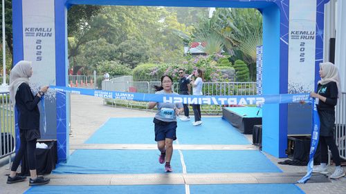 Race photo from KEMLU RUN 2025