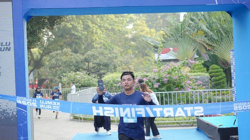 Race photo from KEMLU RUN 2025