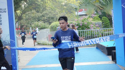 Race photo from KEMLU RUN 2025