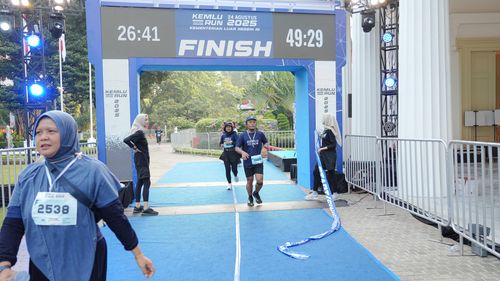 Race photo from KEMLU RUN 2025