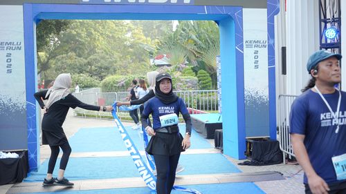 Race photo from KEMLU RUN 2025