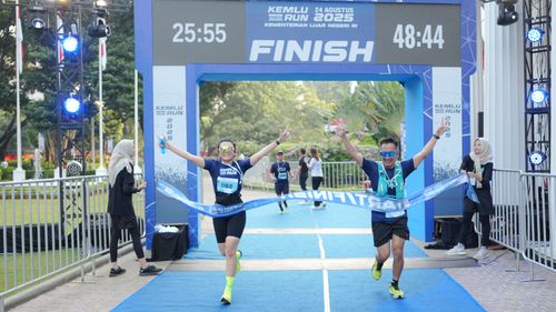 Race photo from KEMLU RUN 2025