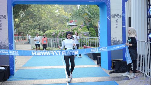 Race photo from KEMLU RUN 2025