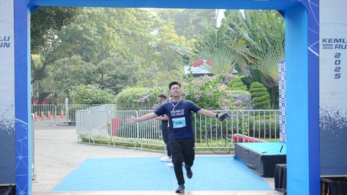 Race photo from KEMLU RUN 2025