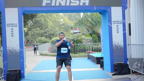 Race photo from KEMLU RUN 2025