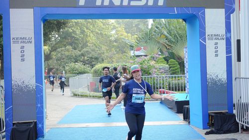Race photo from KEMLU RUN 2025