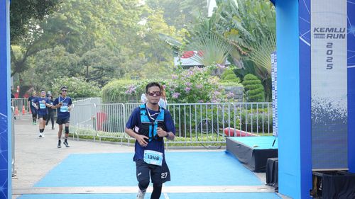 Race photo from KEMLU RUN 2025