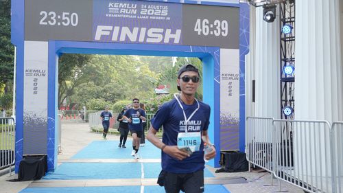 Race photo from KEMLU RUN 2025