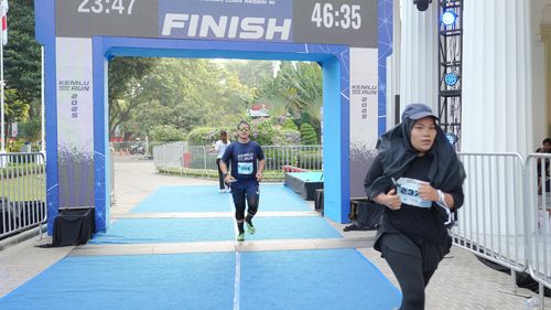 Race photo from KEMLU RUN 2025