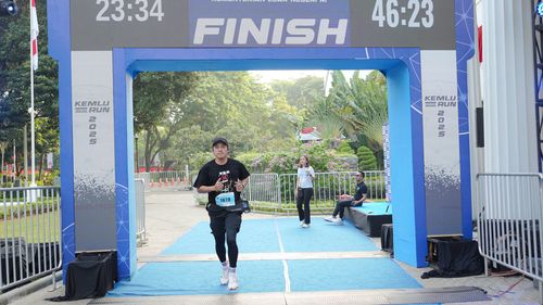 Race photo from KEMLU RUN 2025