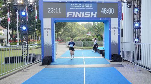 Race photo from KEMLU RUN 2025