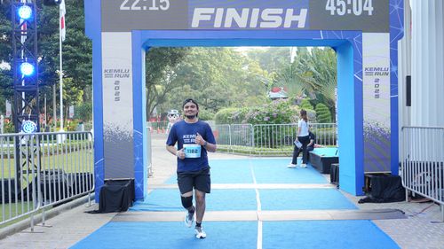 Race photo from KEMLU RUN 2025