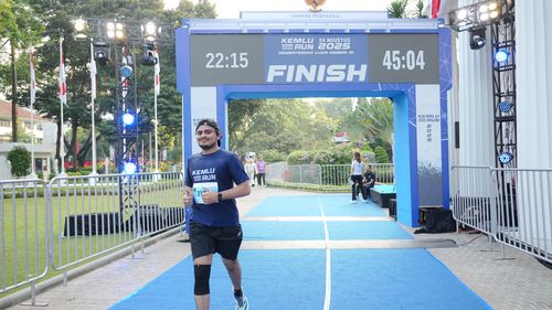 Race photo from KEMLU RUN 2025