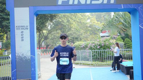 Race photo from KEMLU RUN 2025