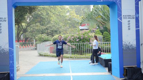 Race photo from KEMLU RUN 2025