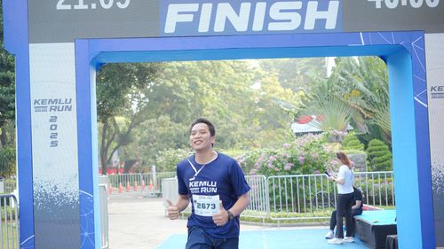 Race photo from KEMLU RUN 2025