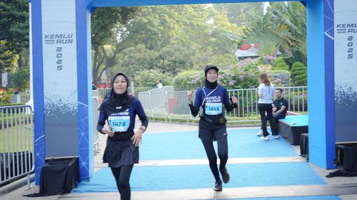 Race photo from KEMLU RUN 2025