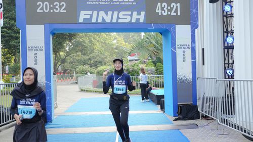 Race photo from KEMLU RUN 2025