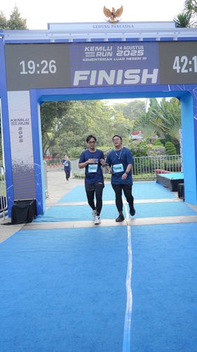 Race photo from KEMLU RUN 2025