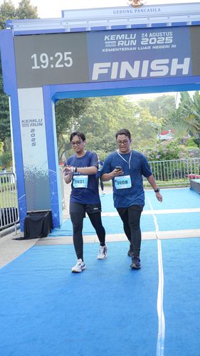 Race photo from KEMLU RUN 2025