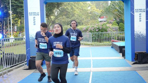 Race photo from KEMLU RUN 2025