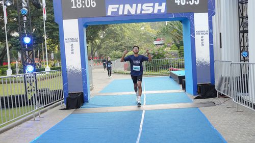 Race photo from KEMLU RUN 2025