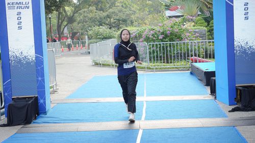 Race photo from KEMLU RUN 2025