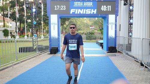 Race photo from KEMLU RUN 2025