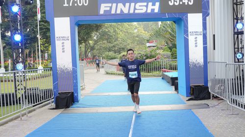 Race photo from KEMLU RUN 2025