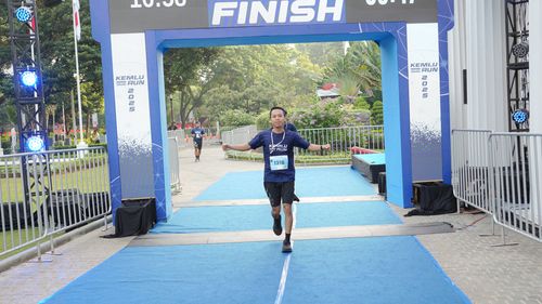 Race photo from KEMLU RUN 2025