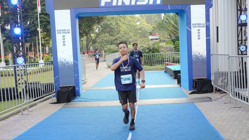 Race photo from KEMLU RUN 2025