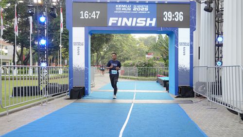 Race photo from KEMLU RUN 2025