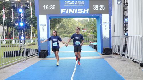 Race photo from KEMLU RUN 2025