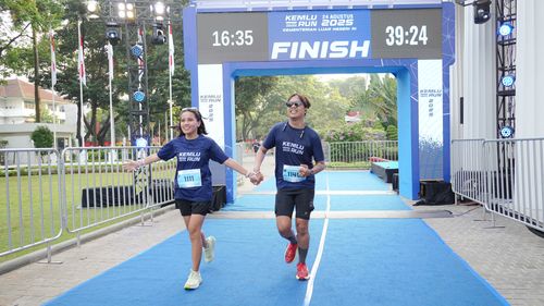 Race photo from KEMLU RUN 2025