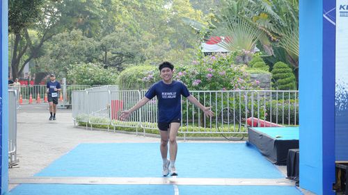 Race photo from KEMLU RUN 2025