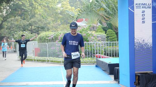Race photo from KEMLU RUN 2025