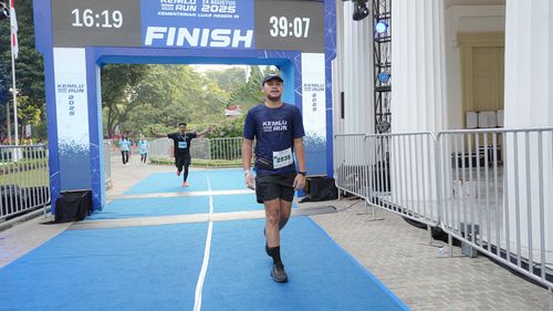 Race photo from KEMLU RUN 2025