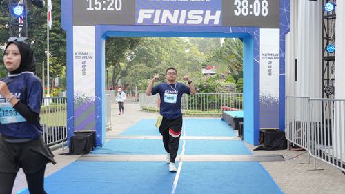 Race photo from KEMLU RUN 2025