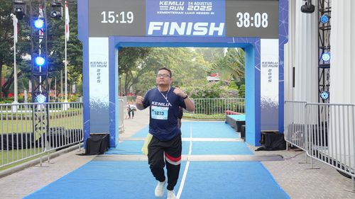Race photo from KEMLU RUN 2025